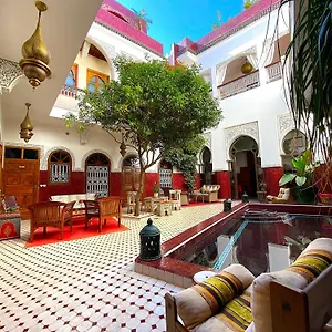 https://riad-la-perle-rouge.marrakeshhotelsmorocco.com